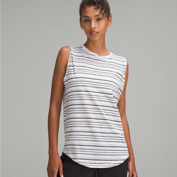 Lululemon Brunswick Muscle Tank - Picture 1 of 12